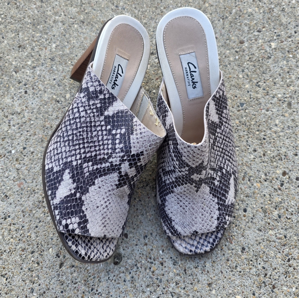 Clarks Women's Snake Print Heels Size 8.5